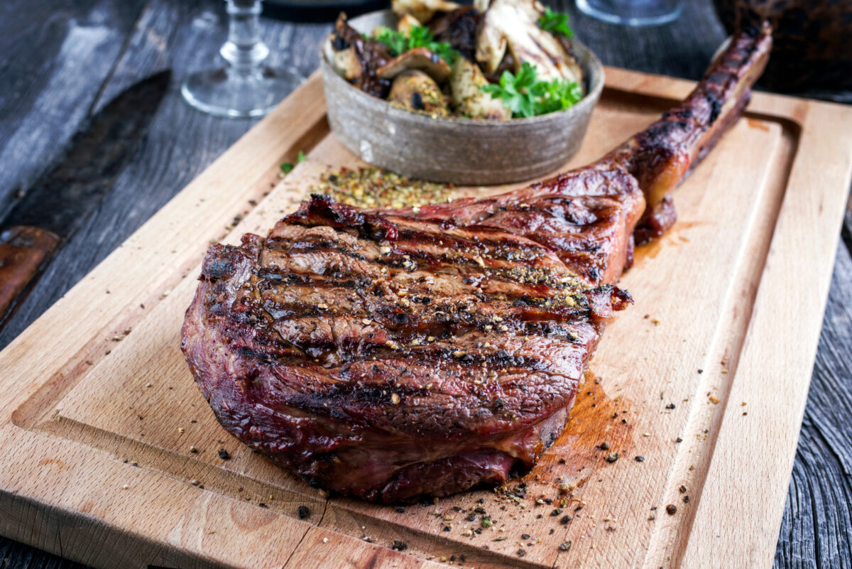 Barbecue Tomahawk Steak