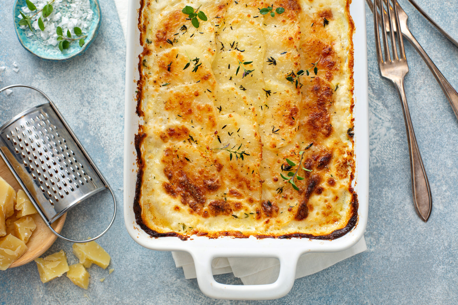 Cheesy scalloped potatoes