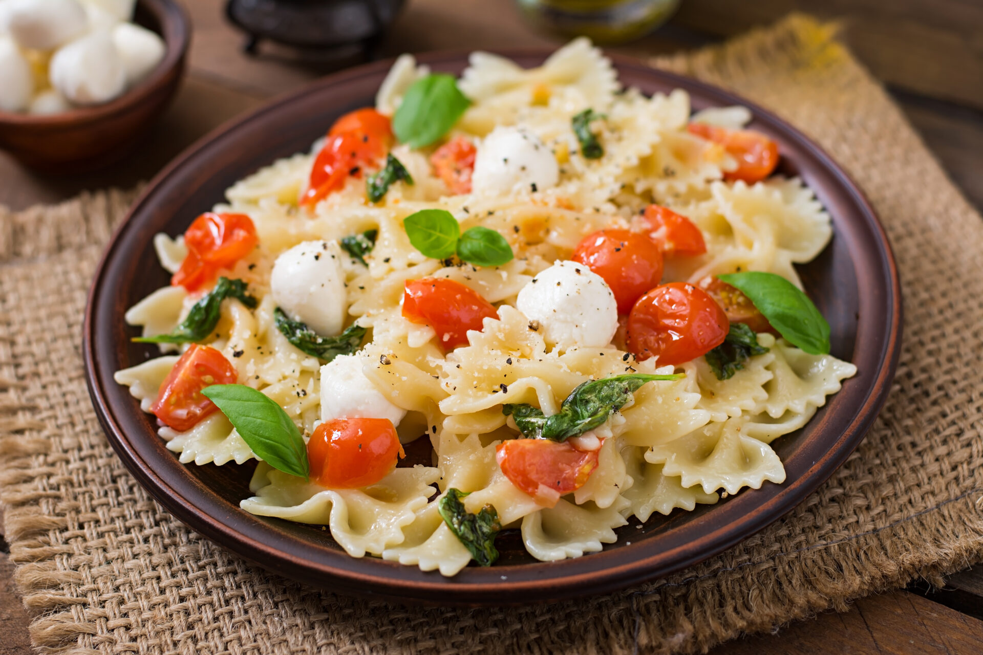 Farfalle Pasta - Caprese salad with tomato, mozzarella and basil